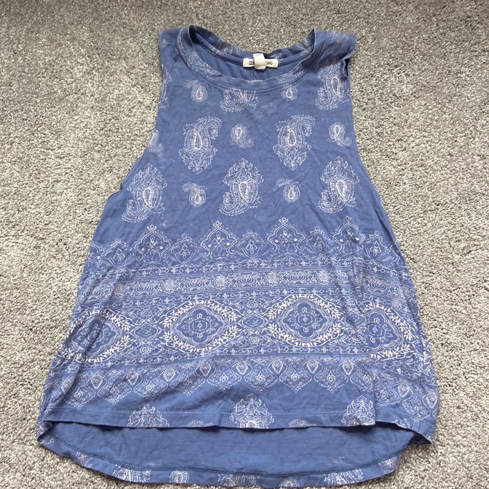 Sleeveless tank top
